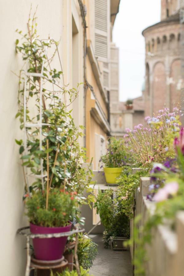 Il Balcone Dell'Angiol D 'Or Apartment Парма Екстериор снимка